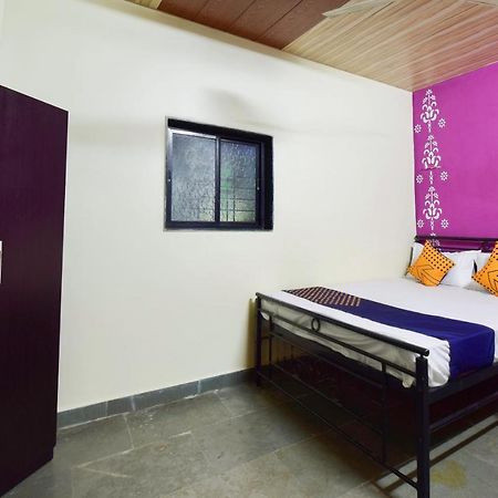 Spot On 66795 Hotel Abhijeet Otur Exterior foto