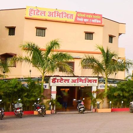 Spot On 66795 Hotel Abhijeet Otur Exterior foto