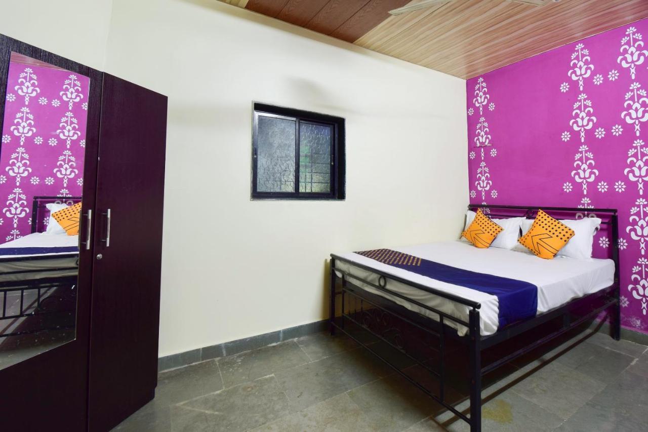 Spot On 66795 Hotel Abhijeet Otur Exterior foto