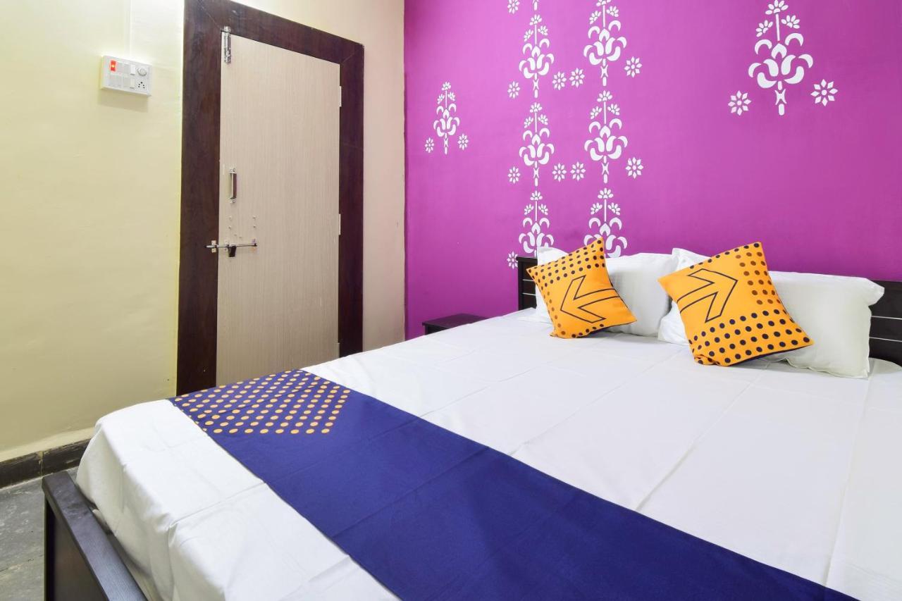 Spot On 66795 Hotel Abhijeet Otur Exterior foto