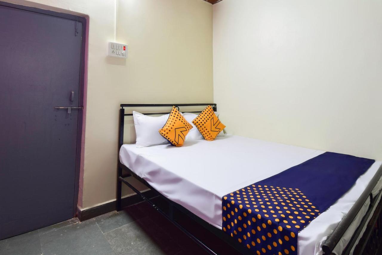 Spot On 66795 Hotel Abhijeet Otur Exterior foto