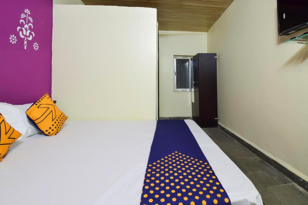 Spot On 66795 Hotel Abhijeet Otur Exterior foto